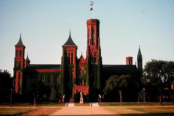 Smithsonian Castle, erbaut 1855 von American School