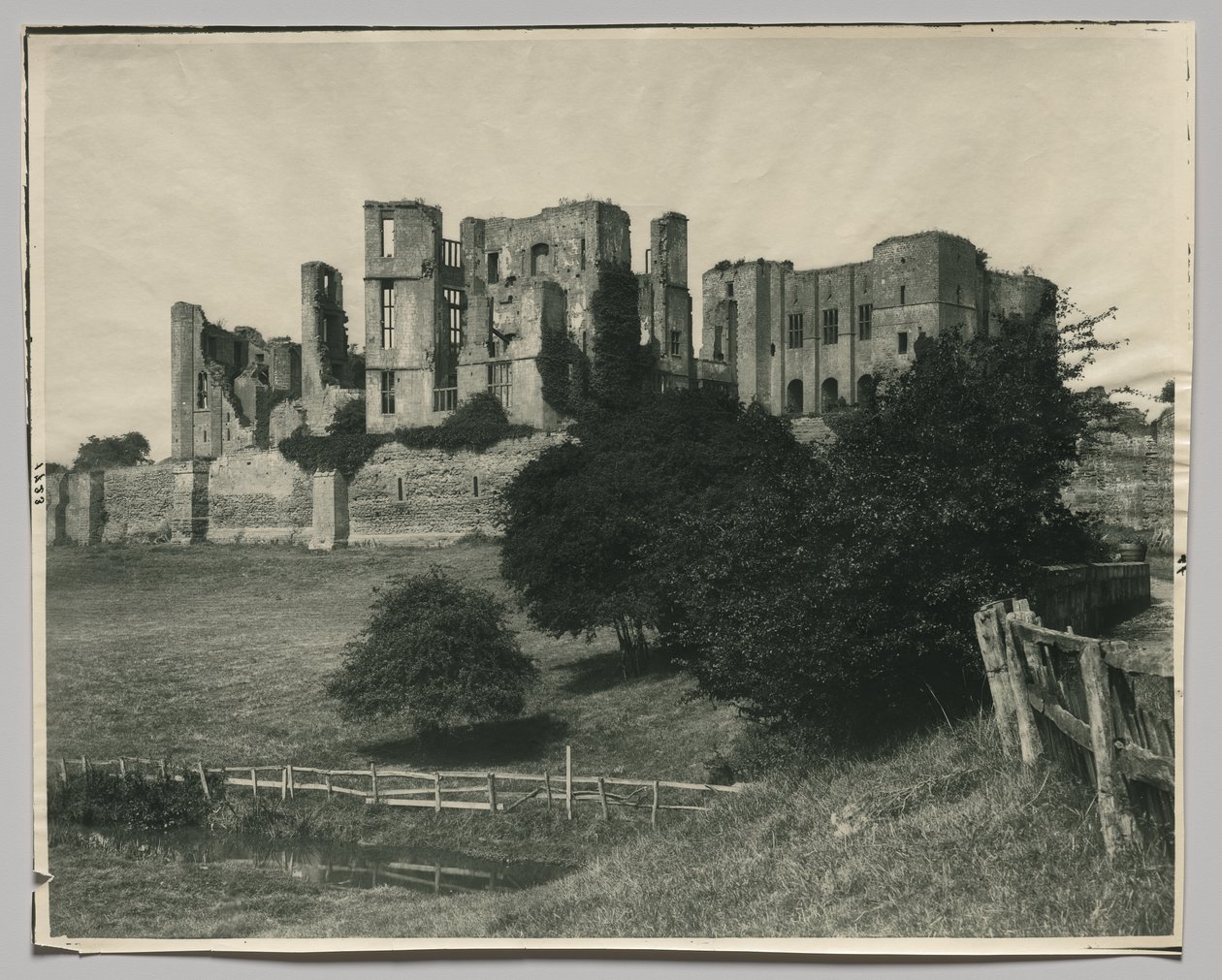 Kenilworth Castle, Warwickshire, England von Adolphe Braun