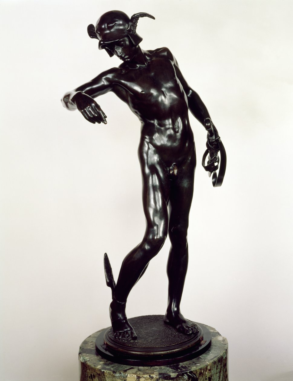 Perseus rüstet sich, erster Guss 1881 (Bronze) von Alfred Gilbert
