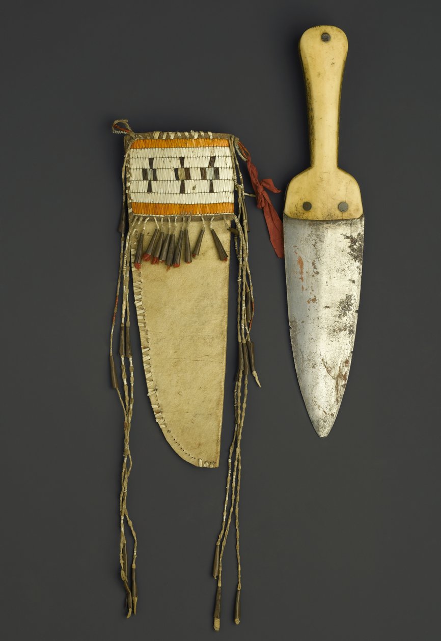 Skalpiermesser und Scheide, Eastern Sioux, aus Fort Snelling, Minnesota von American School