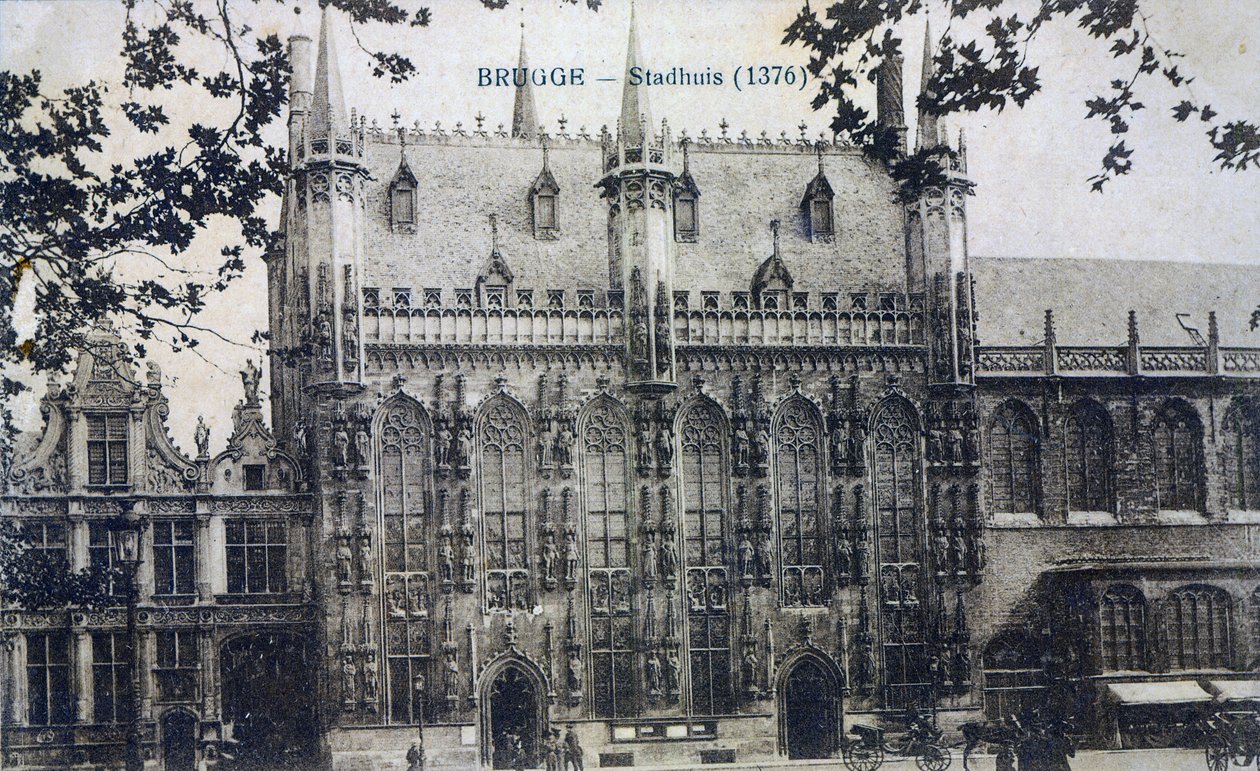 Postkarte mit dem Stadhuis in Brügge, ca. 1912 von Belgian Photographer