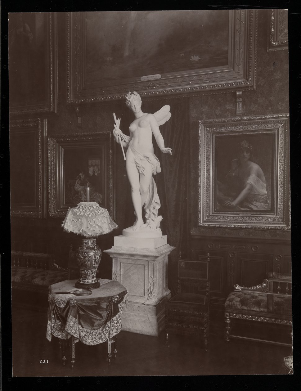 Die Residenz von Mrs. William Astor, 5th Avenue und 34th Street, New York, 1894 von Byron Company