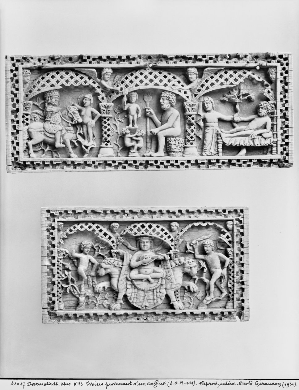 Zwei Plaketten von einer Truhe von Byzantine
