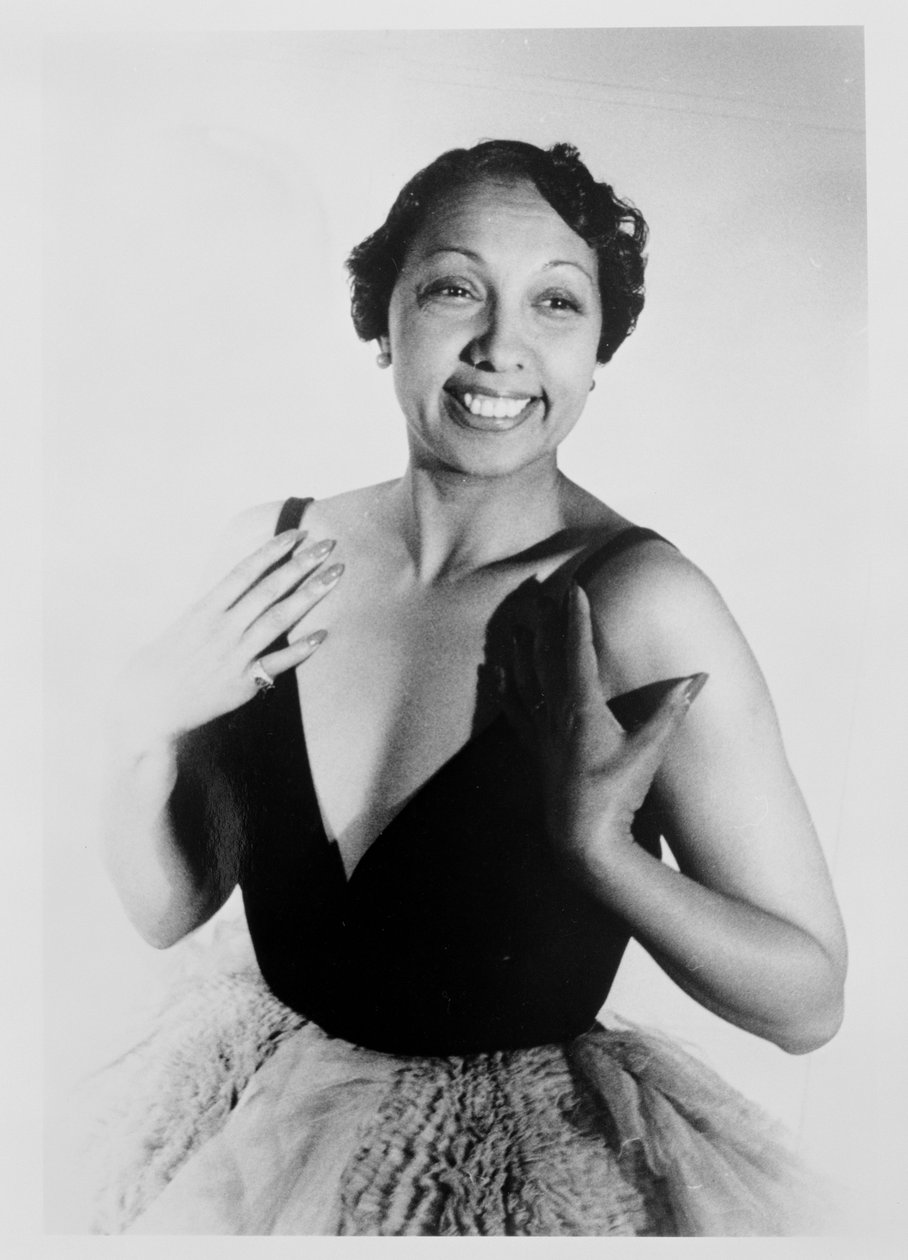 Josephine Baker (1906-75) in Paris von Carl Van Vechten