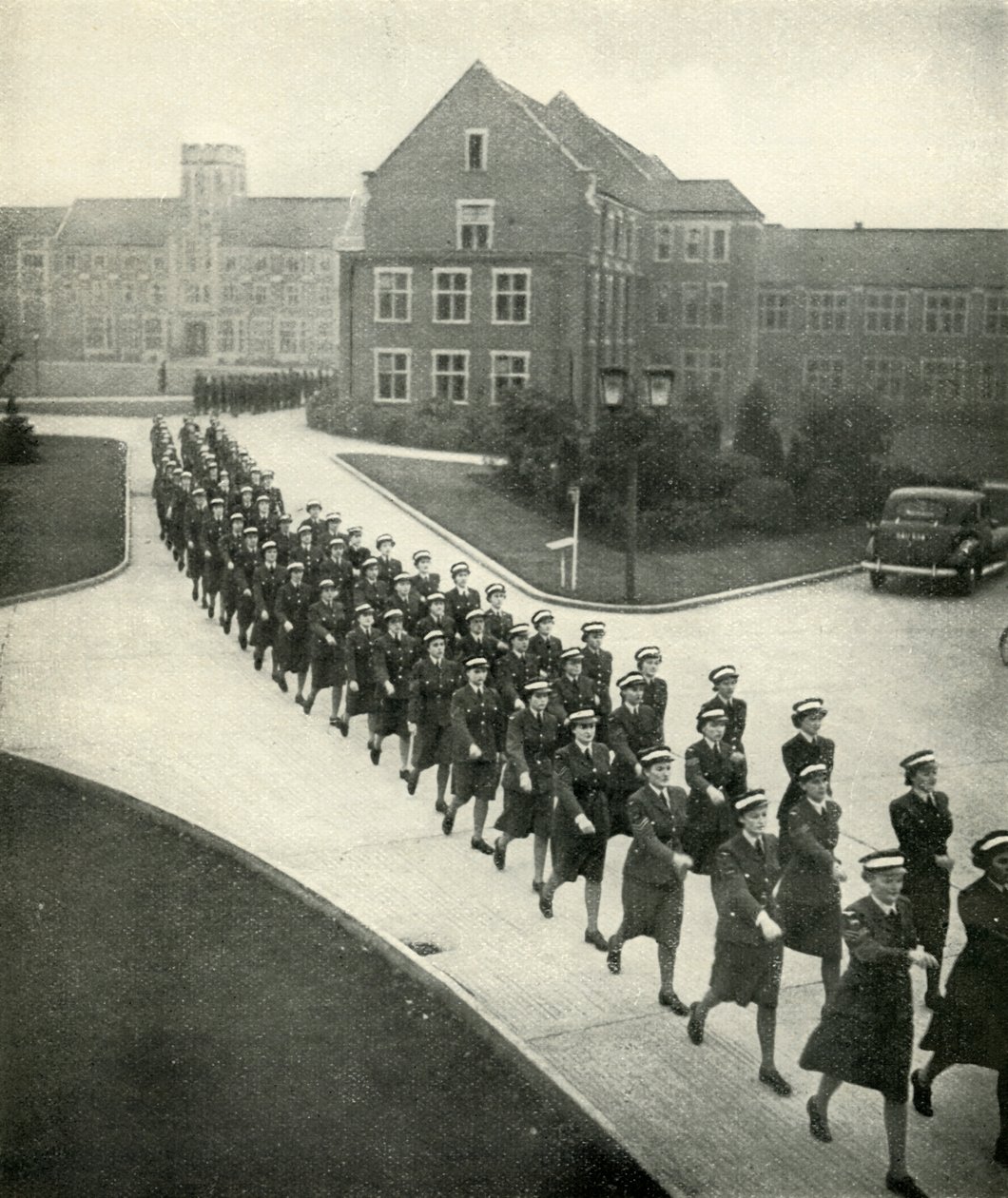 Kadetten auf dem Marsch, um 1943 von Cecil Beaton