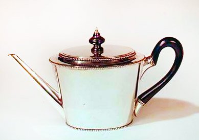 Teekanne, hergestellt von Svalte Striebeck, Amsterdam, 1792 von Dutch School