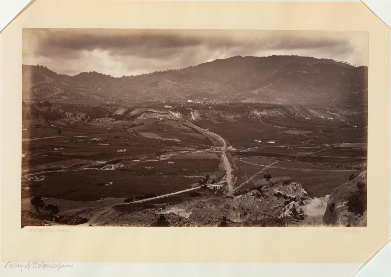Tal von Totonicapán, Guatemala von Eadweard Muybridge