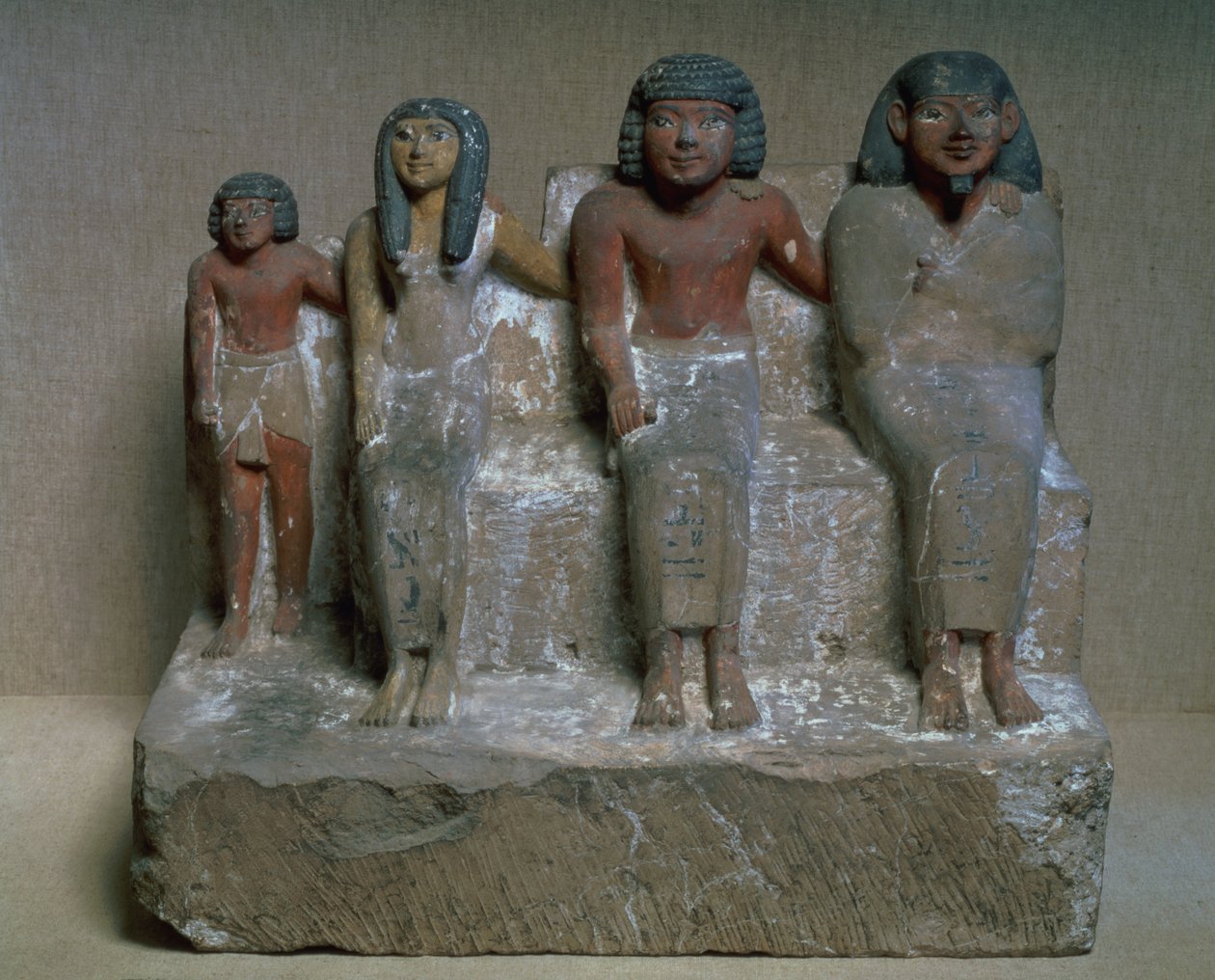 Statuette einer Familiengruppe von Egyptian