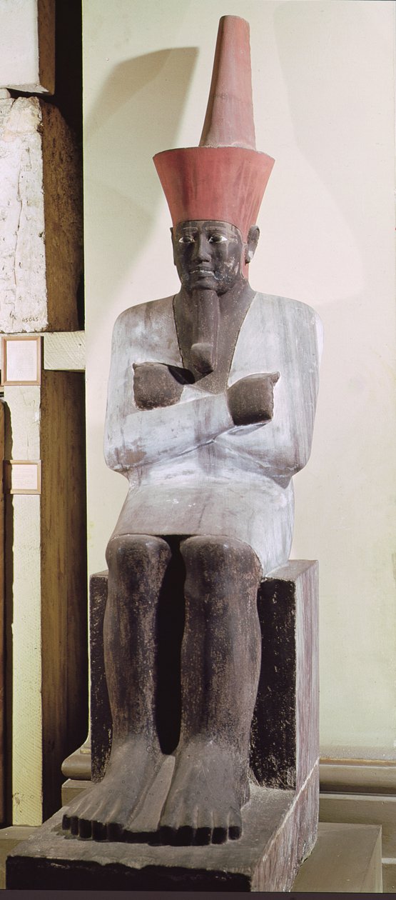 Statue von Mentuhotep II, thronend und mit der roten Krone von Unterägypten, aus dem Totentempel von Mentuhotep II, Mittleres Reich von Egyptian 11th Dynasty