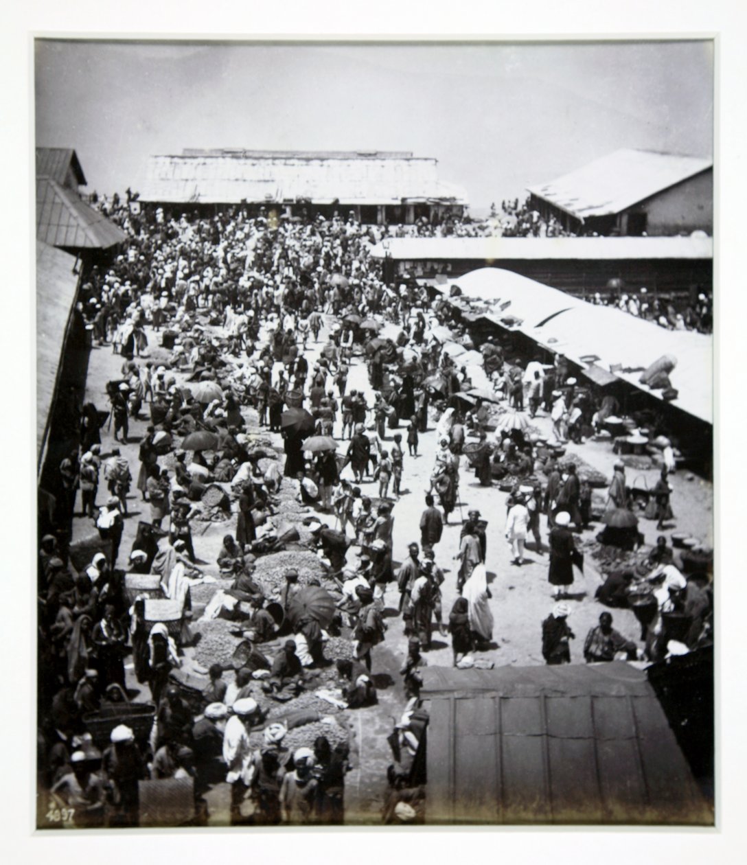 Basar, Darjeeling, Fotografie zugeschrieben Bourne und Shepherd, ca. 1880 von English Photographer