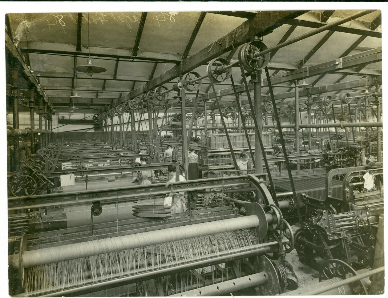 Websaal, Long Meadow Mühle, 1923 von English Photographer