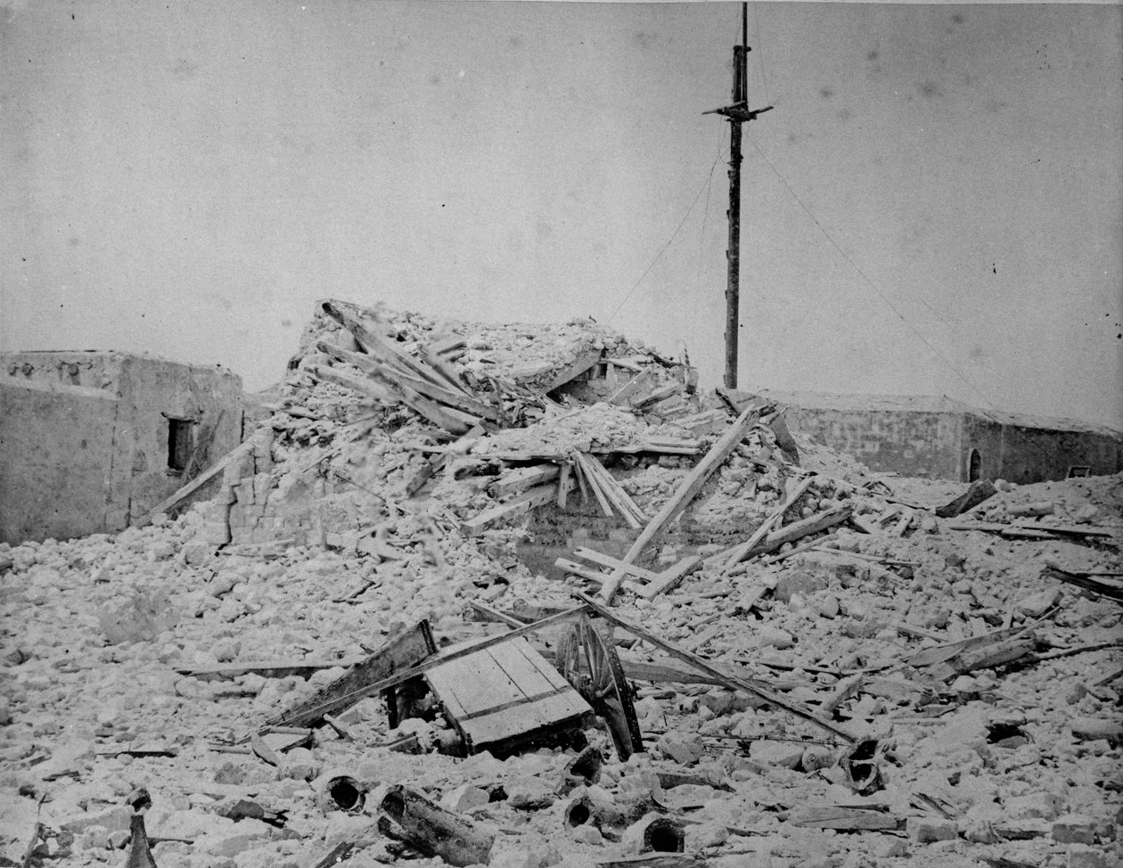 Explosion - Fort Adda, Alexandria, 1882 von English Photographer