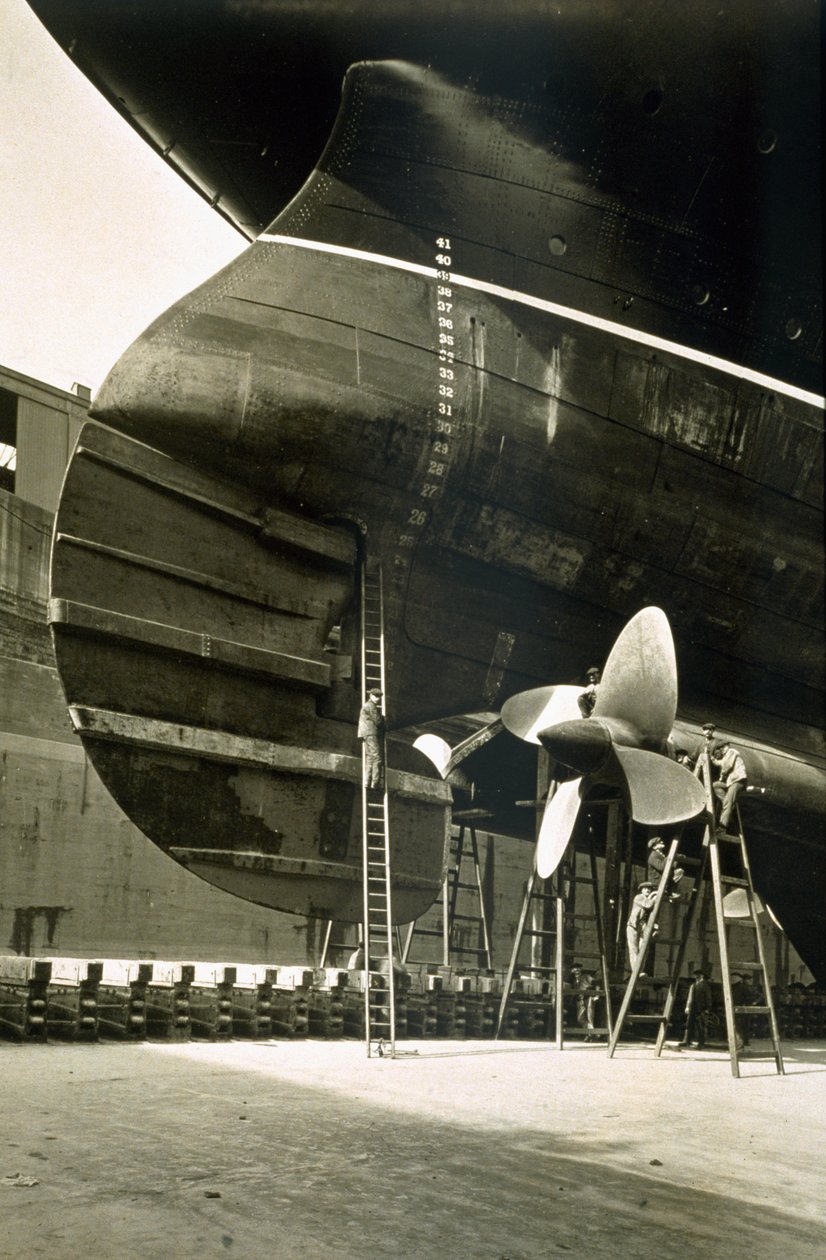 RMS Aquitania von English Photographer
