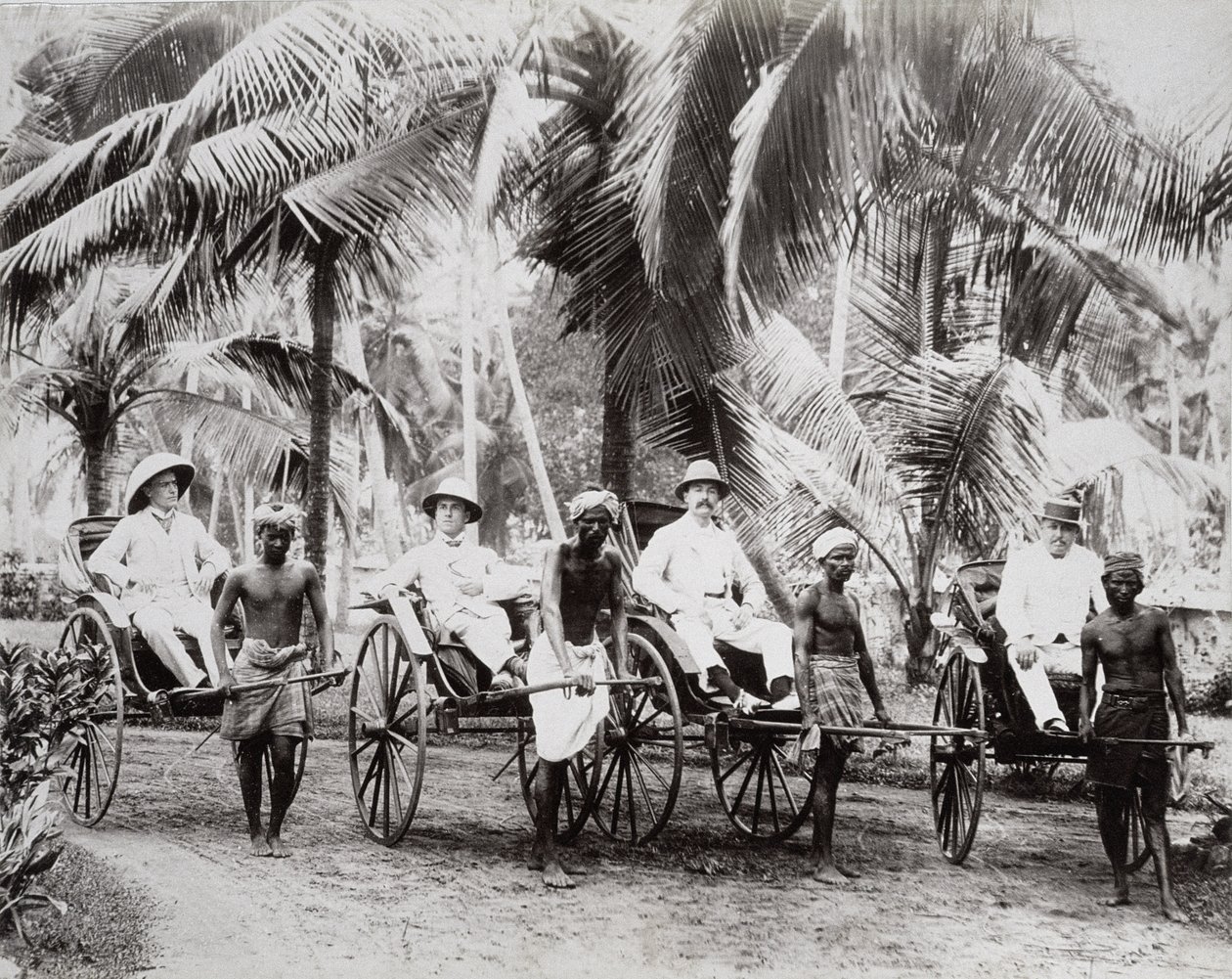 Rikscha-Träger, Ceylon, ca. 1875 (Albumindruck) von English Photographer