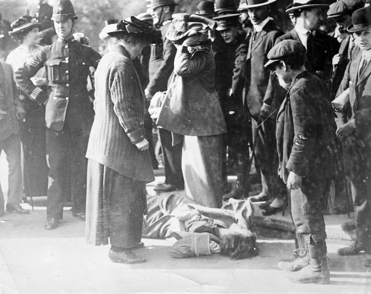 Szene bei einer Suffragetten-Demonstration von English Photographer