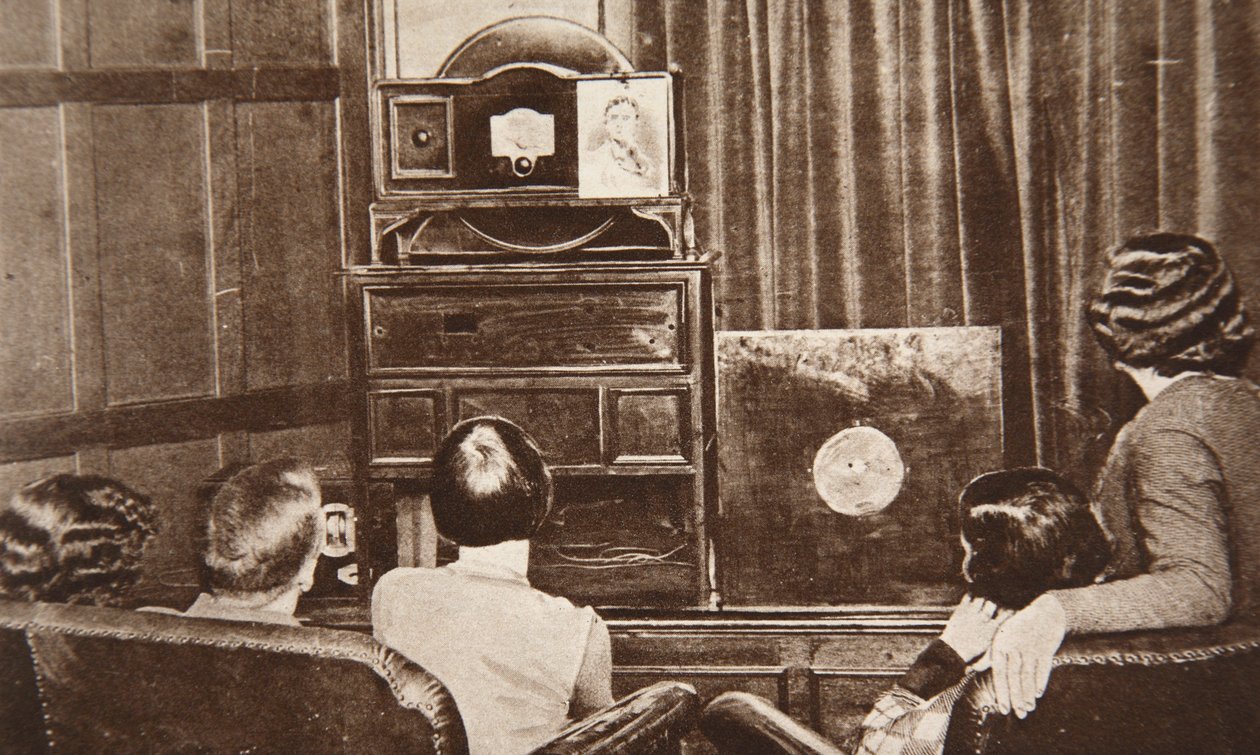 Fernsehen, entwickelt von John L. Baird, wurde 1930 erfolgreich übertragen (Bild und Ton) von English Photographer