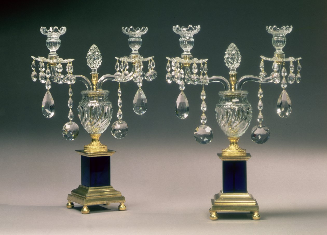 Paar von George III. Ormolu-montierten Kandelabern, ca. 1780 von English School