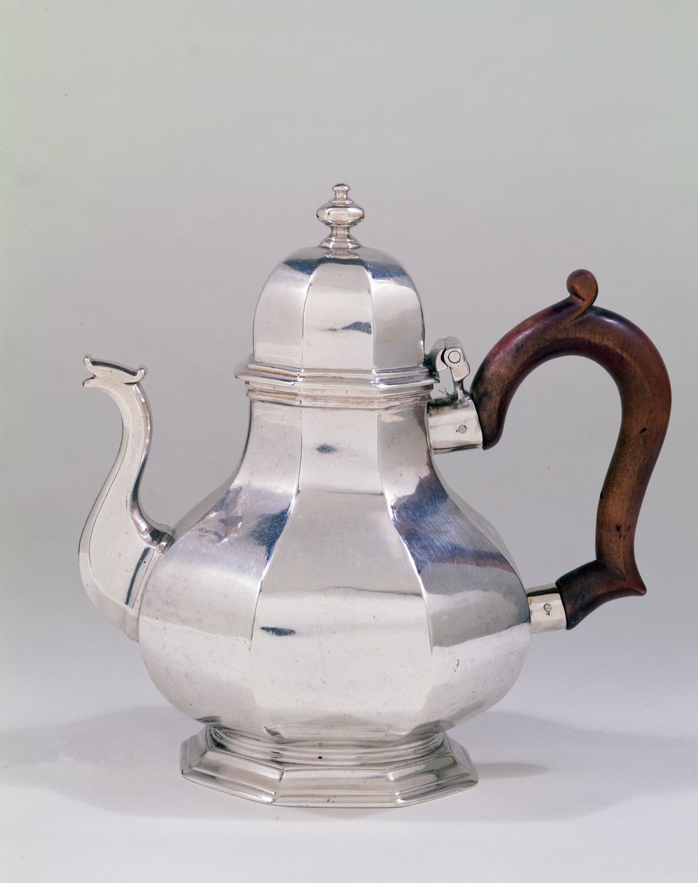 Teekanne von Tearle und Lamb, 1718-19 (Silber) von English School