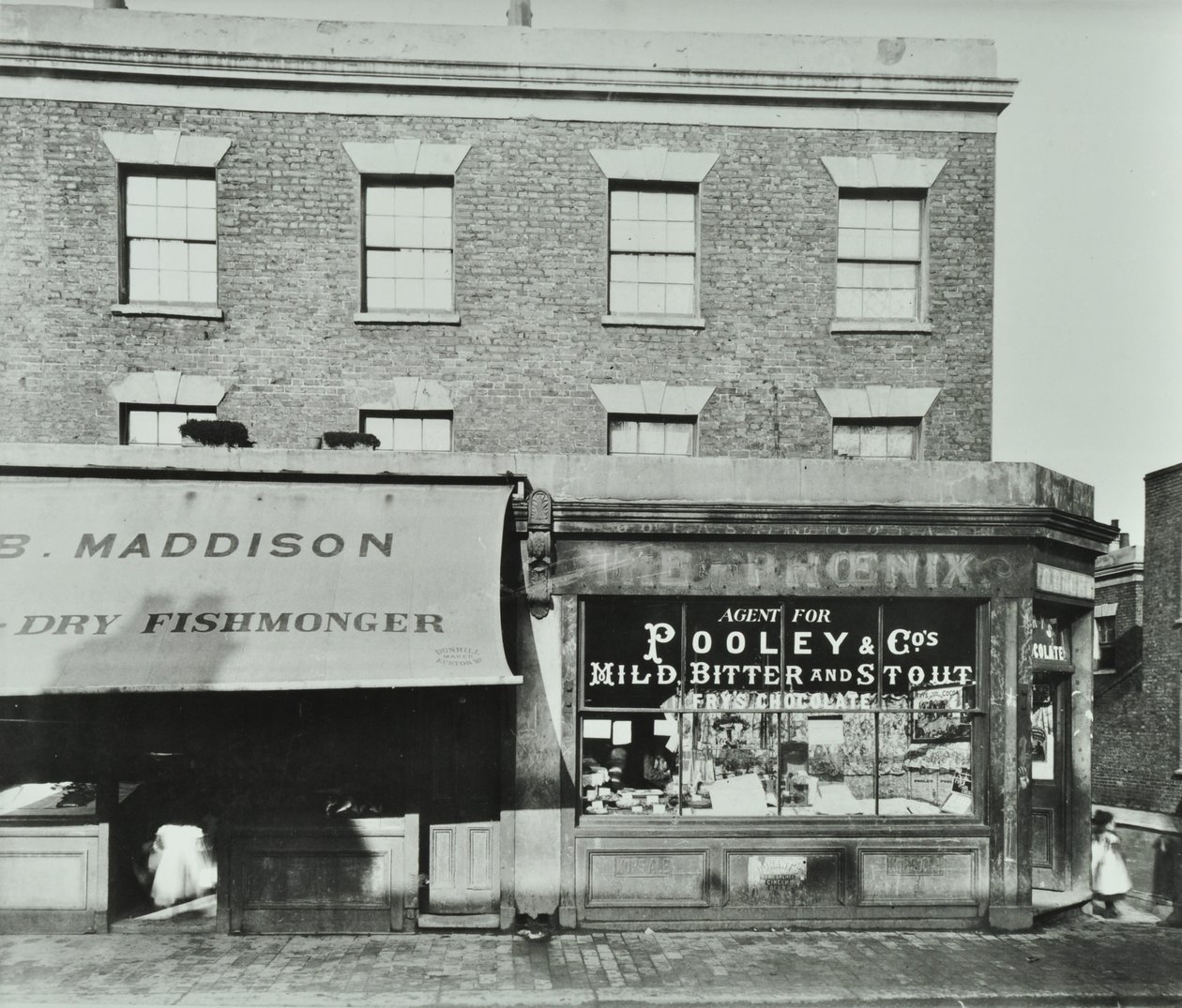 90-92 Albert Road, 1899 von English Photographer