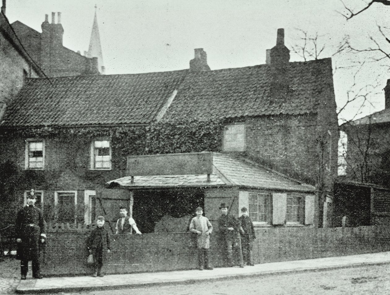 Die Schmiede, Broadway, Crouch End, 1890 von English Photographer