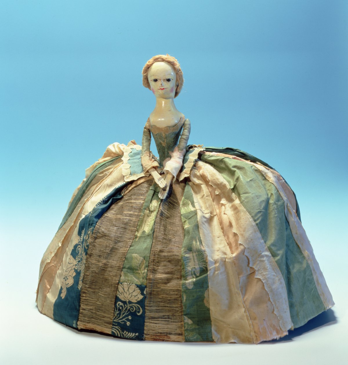 Letitia Penn Puppe (Holz & Textil) von English School