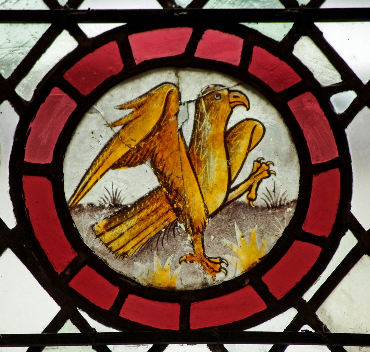 Fenster S2 mit einem Adler von English School