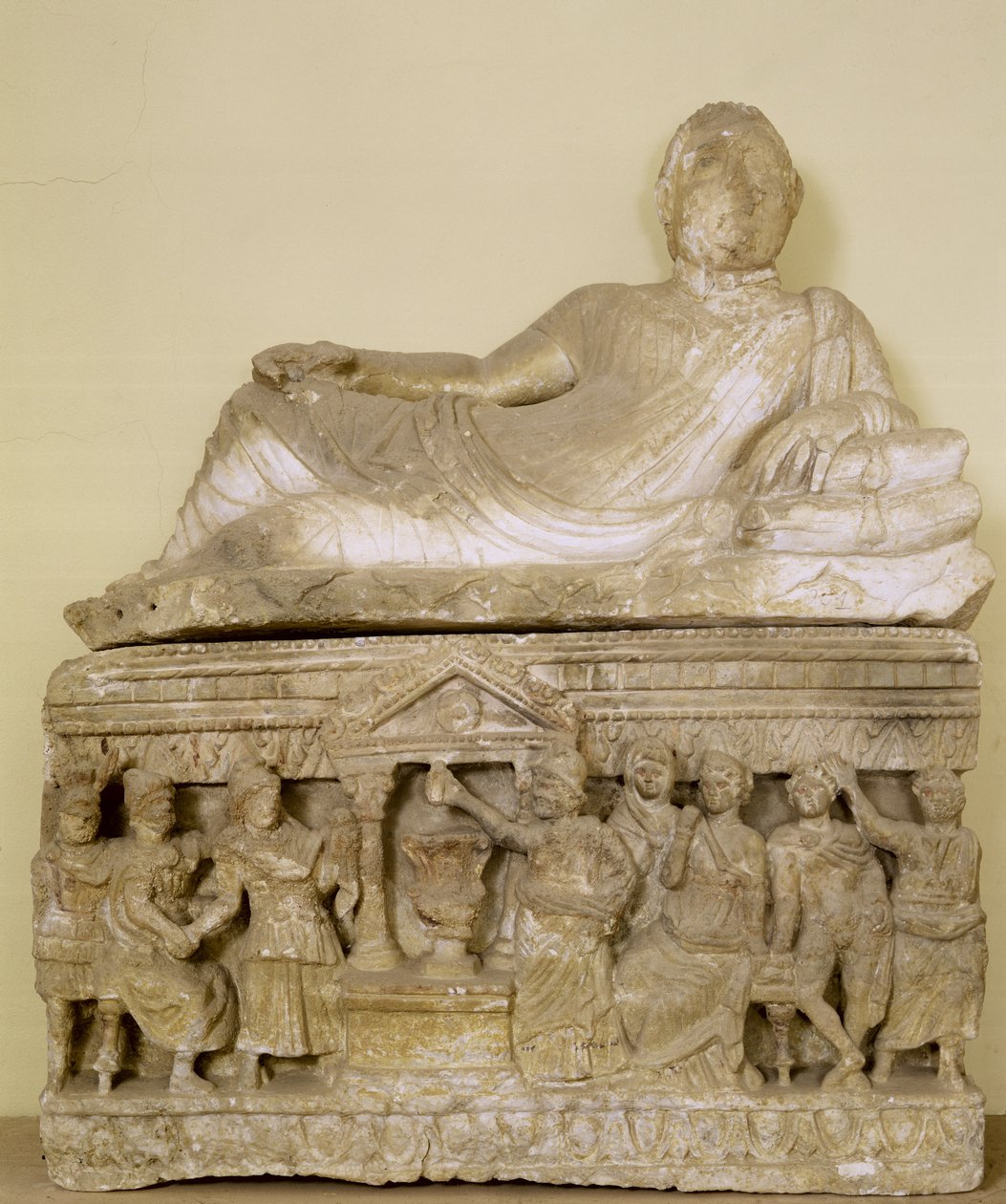 Aschenurne (Alabaster) von Etruscan