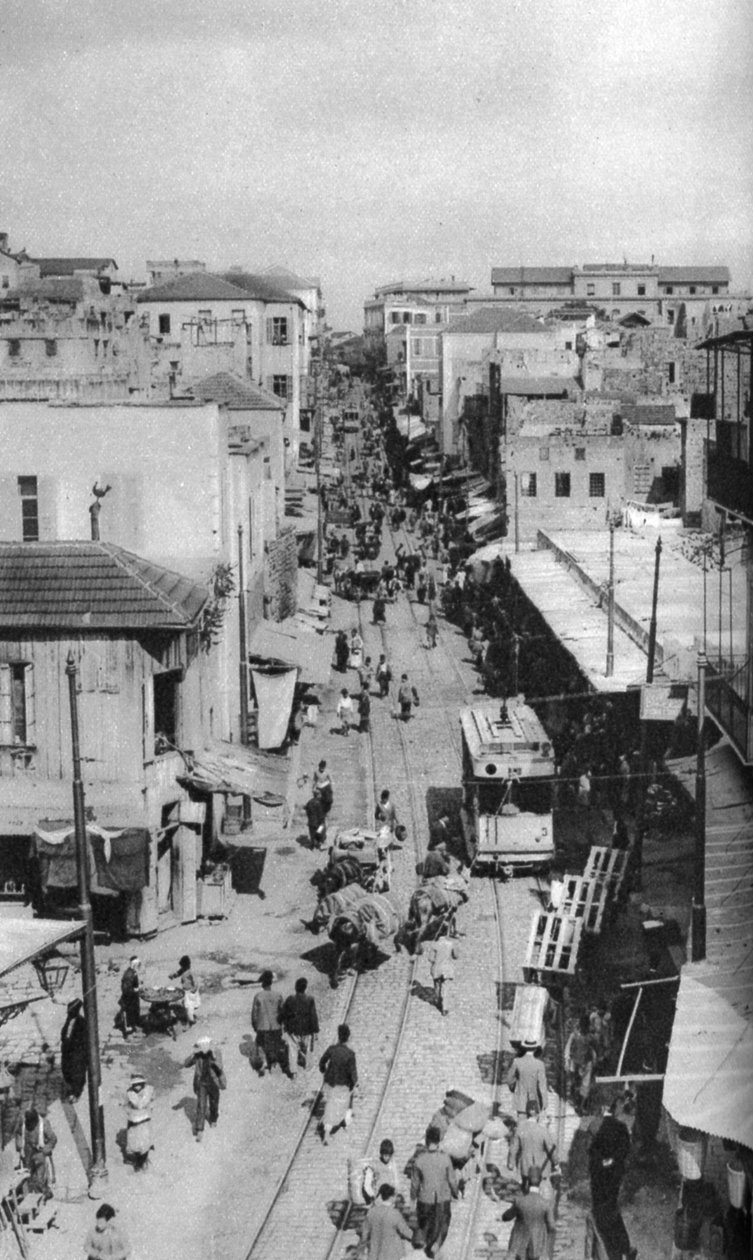 Straßenszene, Beirut, Libanon, um 1924 von Ewing Galloway