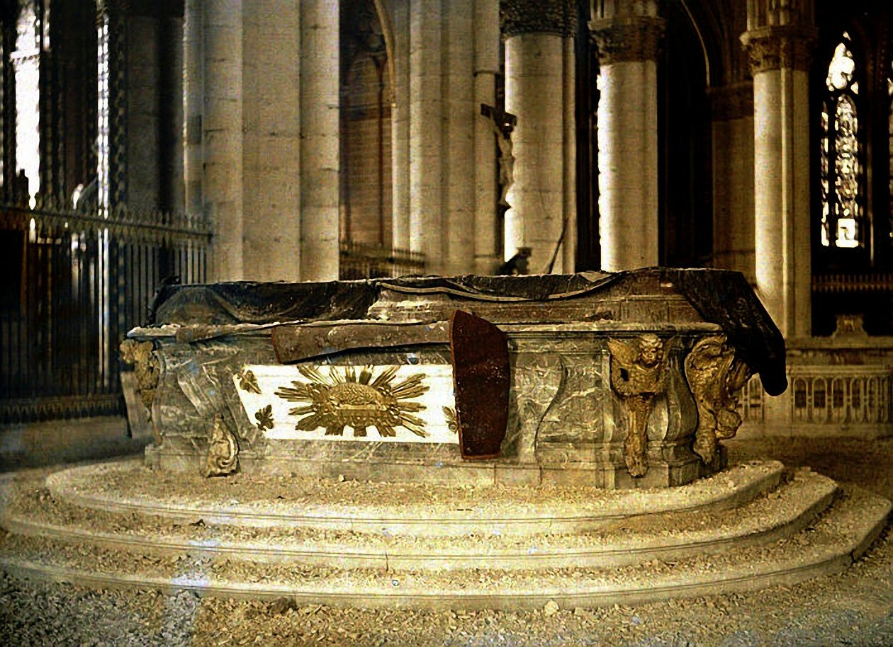 Altar der Kapelle der Restauration, Kathedrale Notre-Dame, Reims, Marne, Frankreich, 1917 von Fernand Cuville