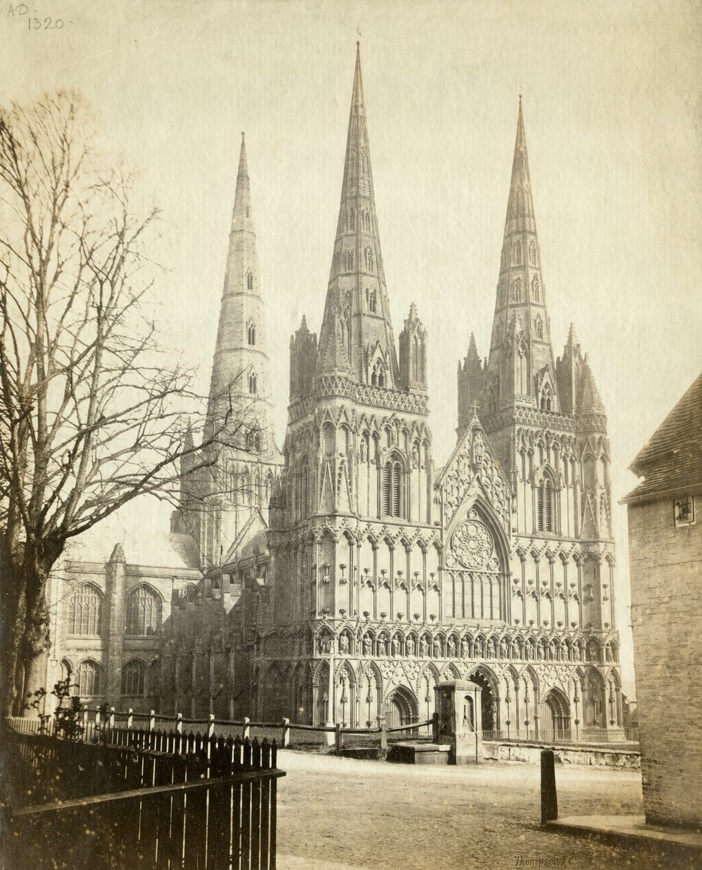 Lichfield Kathedrale, Staffordshire, ca. 1860 von Francis Bedford