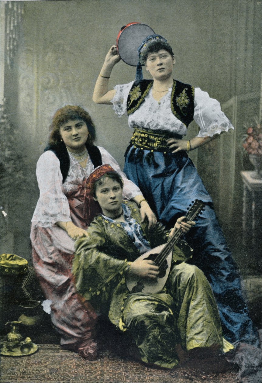 Frauen des Harems in Konstantinopel, 1896 von French Photographer