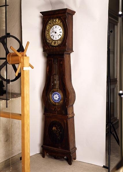 Eine Comtoise-Uhr, nach 1840 von French School