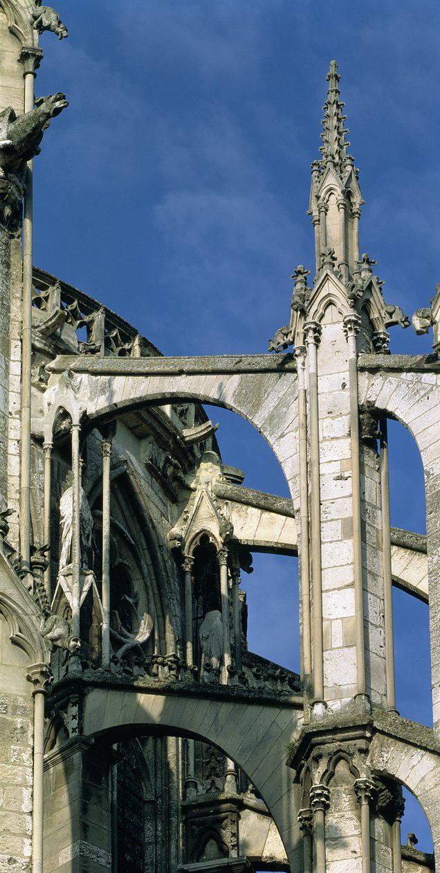 Doppelte fliegende Strebepfeiler von French School