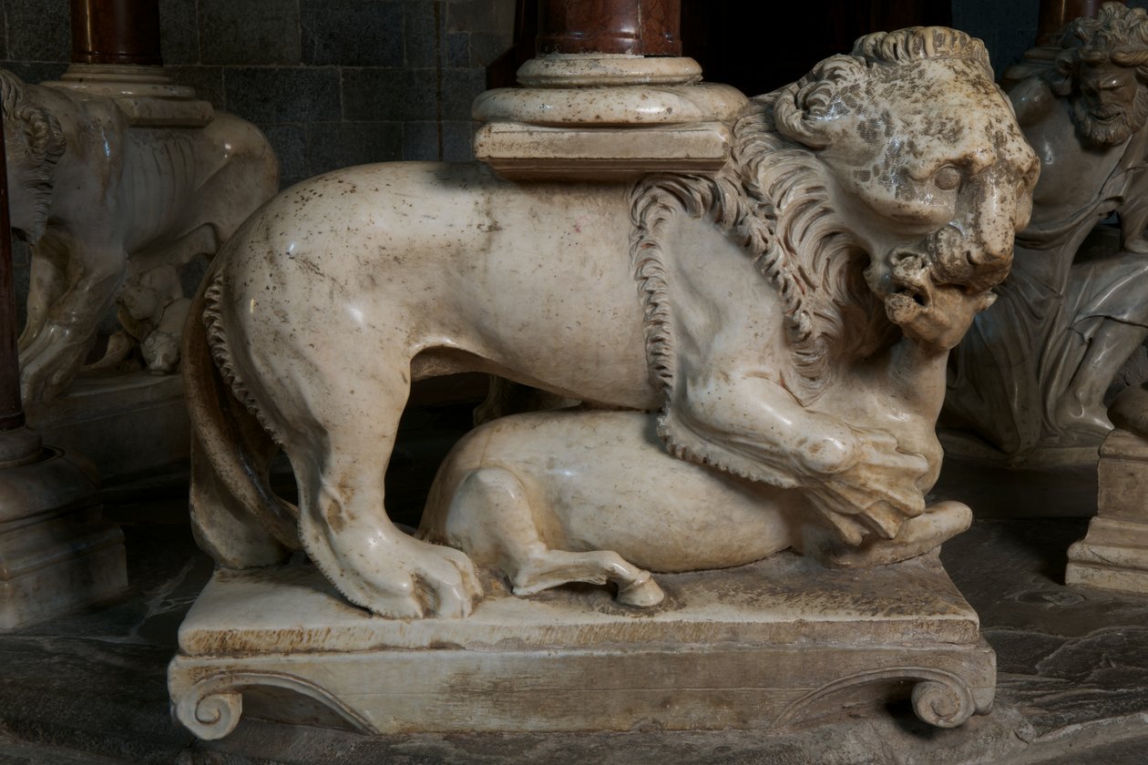 Löwe, auf der Kanzel in der Kirche Sant