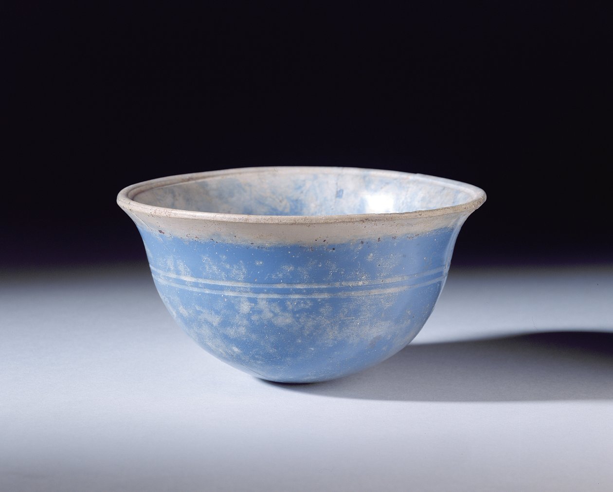 Hellenistische blaue Schale, 2. Jahrhundert v. Chr. (Glas) von Greek