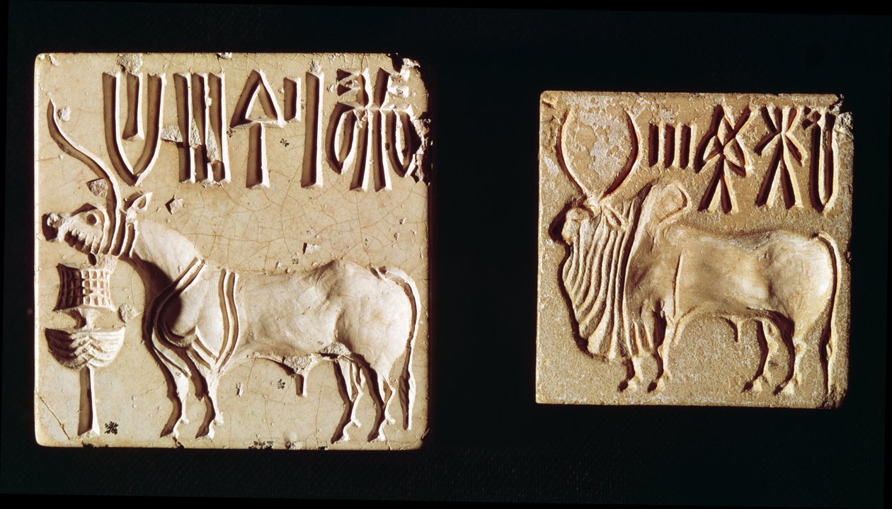 Zwei Siegel, die mythologische Tiere darstellen, aus Mohenjo-Daro, um 2300 v. Chr. von Harappan