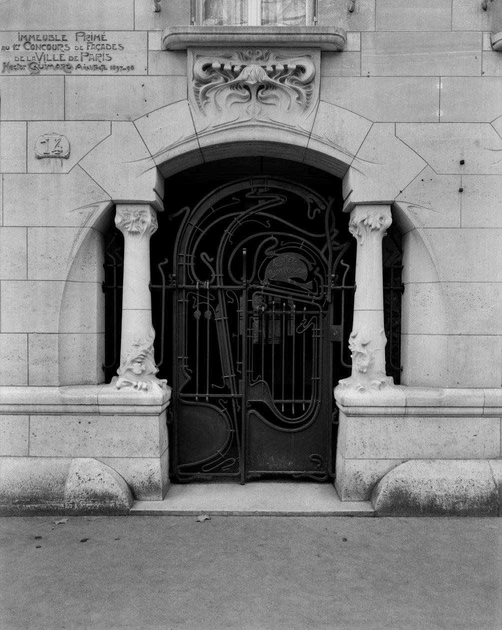 Eingang zum Castel Beranger, 1897-98 von Hector Guimard
