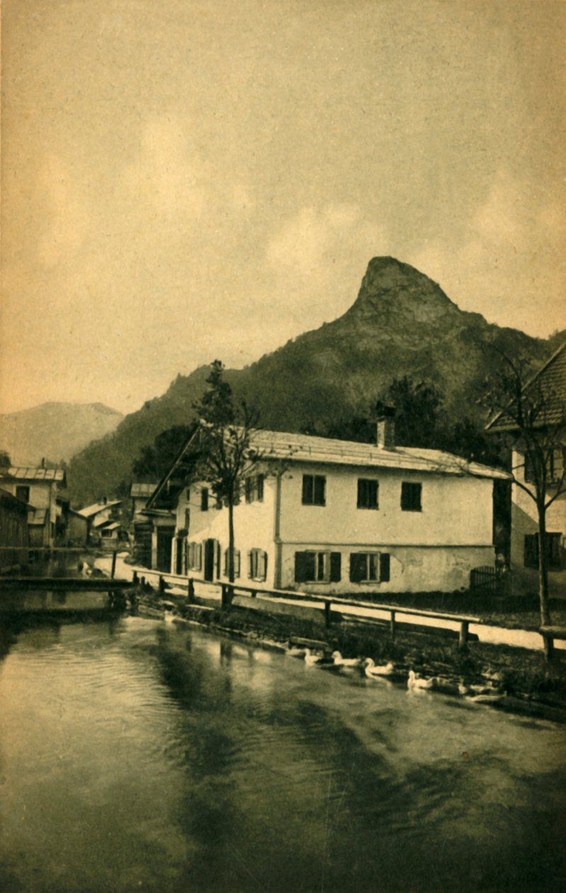 Der Mühlbach in Oberammergau, Bayern, Deutschland ca. 1922 von Heinrich Uhlschmid