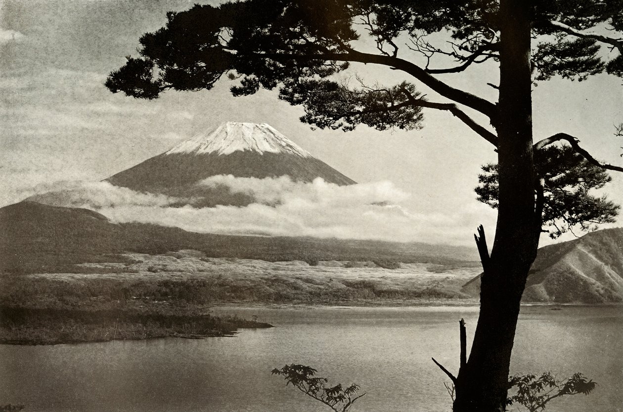 Fuji vom Lake Motosu von Herbert Ponting