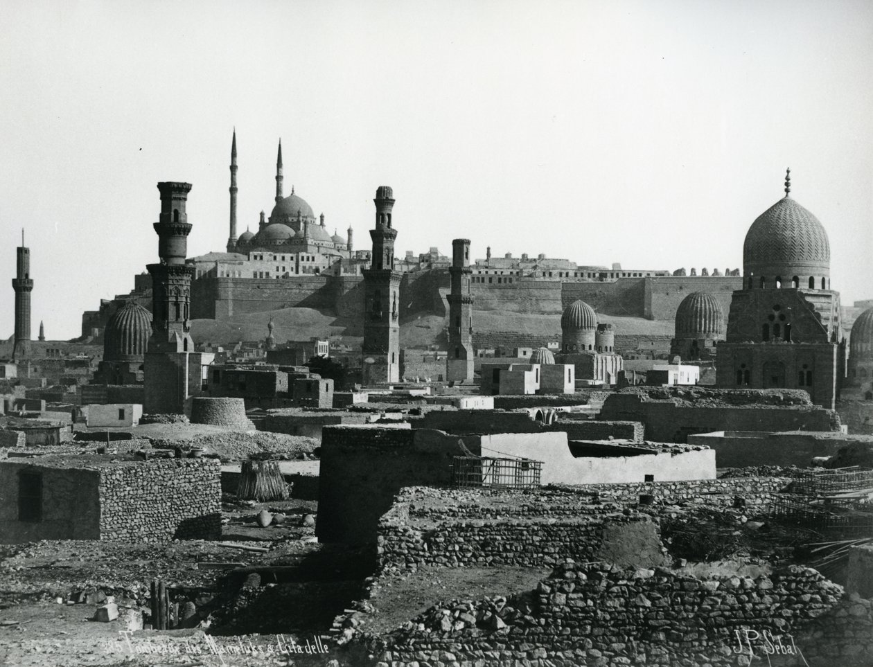 Zitadelle und Gräber der Kalifen, Kairo, ca. 1880 von J. Pascal Sebah