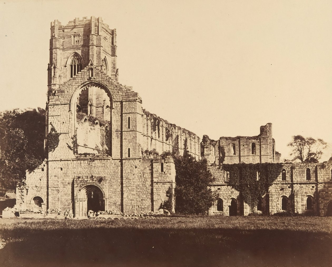 Fountains Abbey. Allgemeine Westfront, 1850er von Joseph Cundall