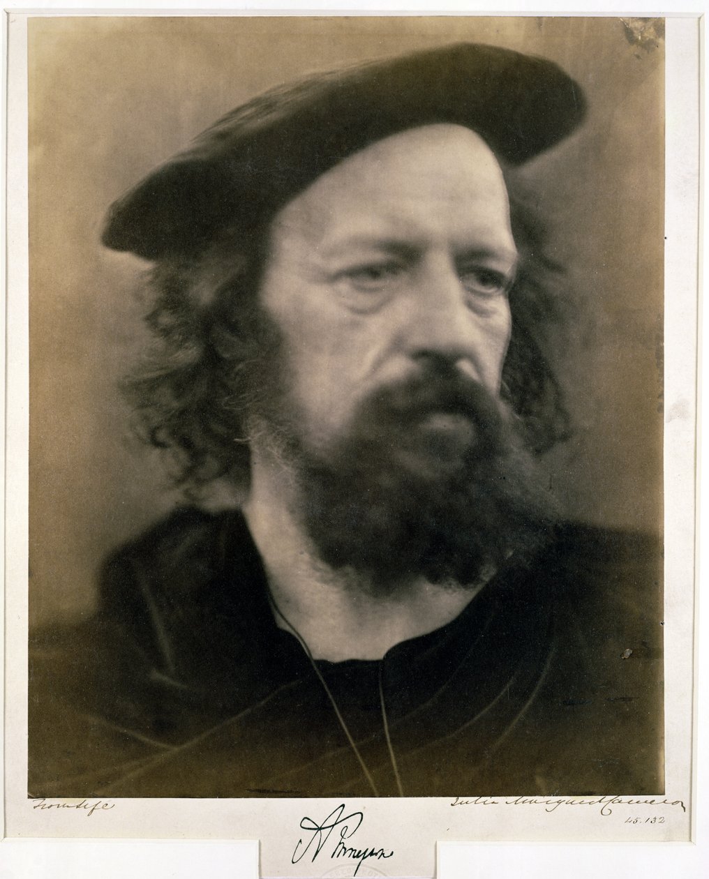 Porträt von Alfred, Lord Tennyson von Julia Margaret Cameron