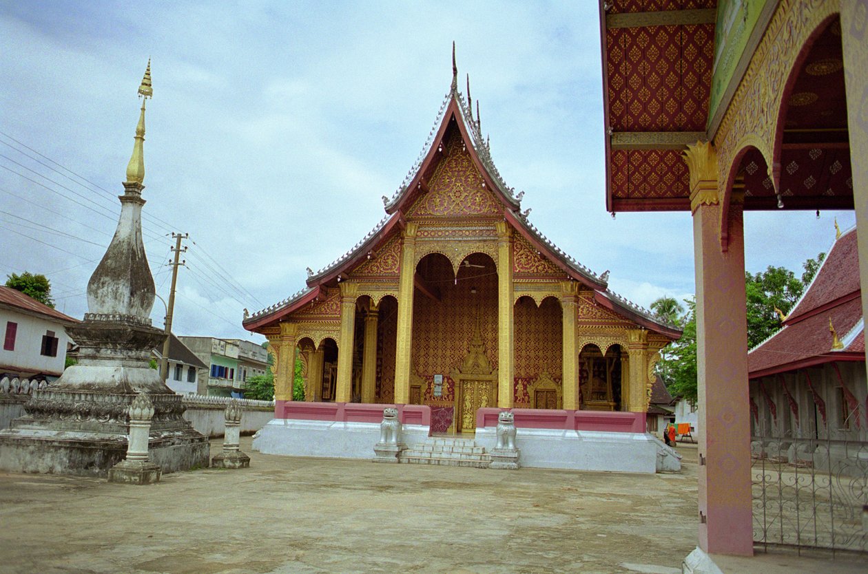 Wat Mai von School Laotian