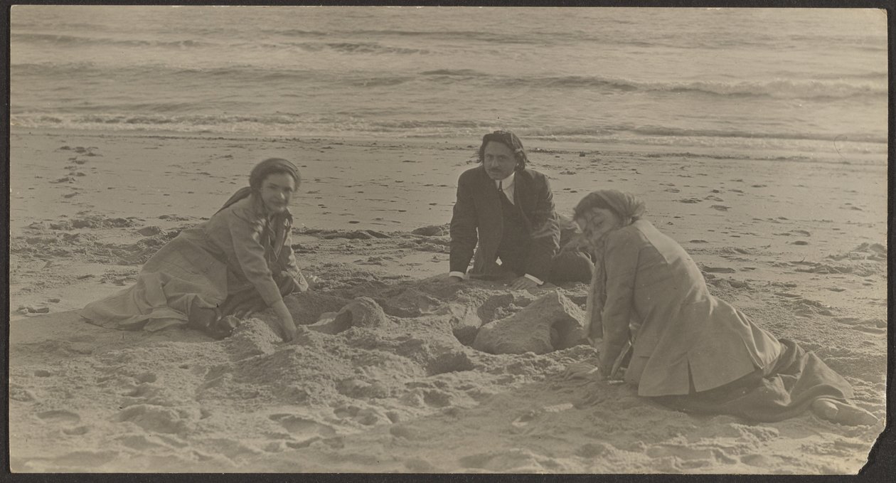 [Figuren am Strand] von Louis Fleckenstein