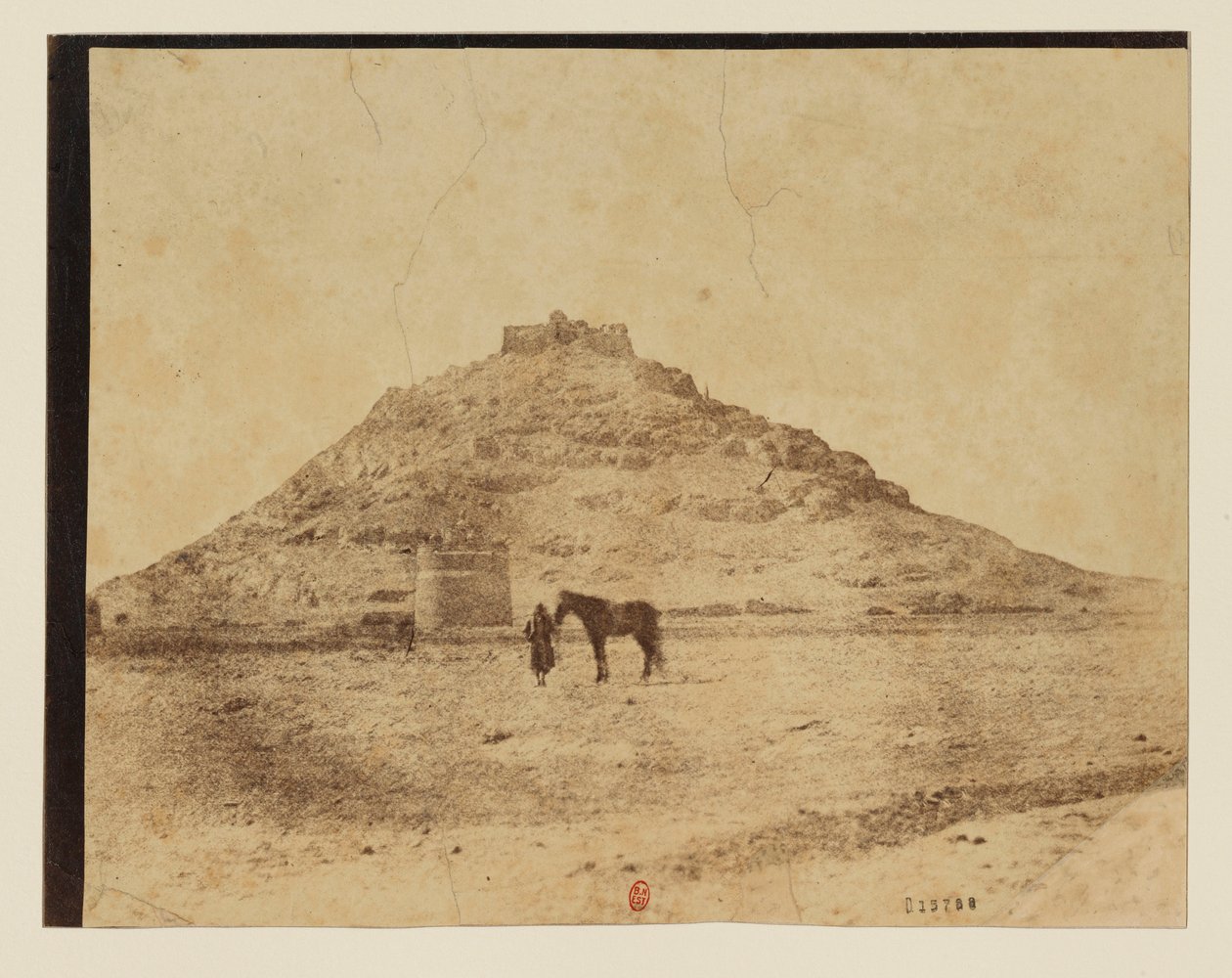 Ispahan, Berg des Feuers, alter Tempel der Guebres von Luigi Pesce