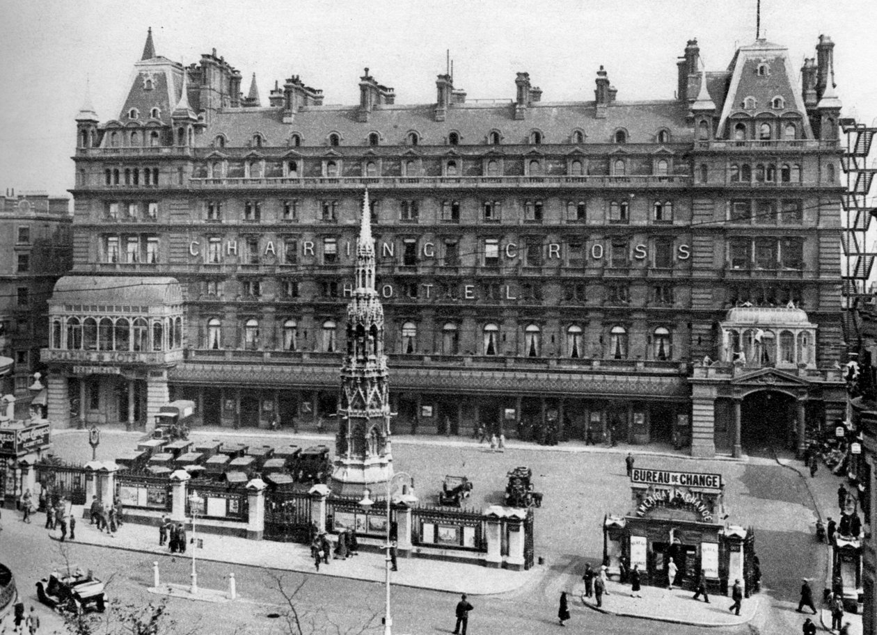 Bahnhof Charing Cross, London von McLeish