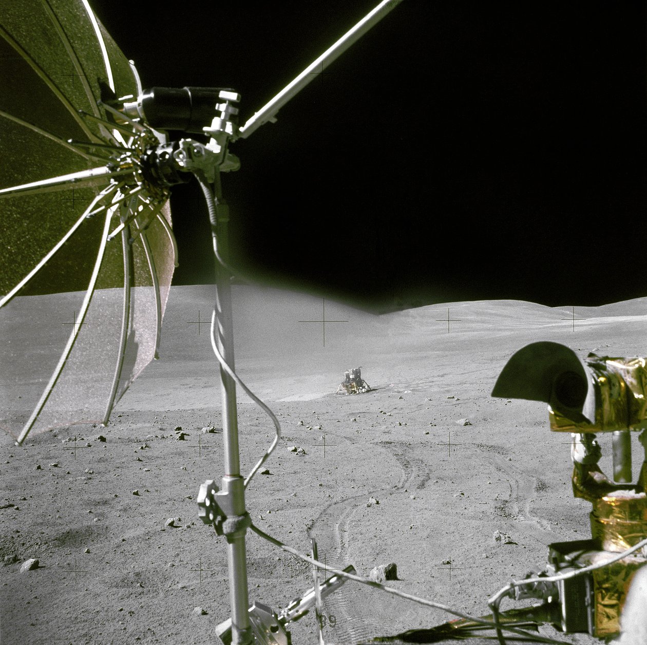Apollo 16 - NASA von NASA Images