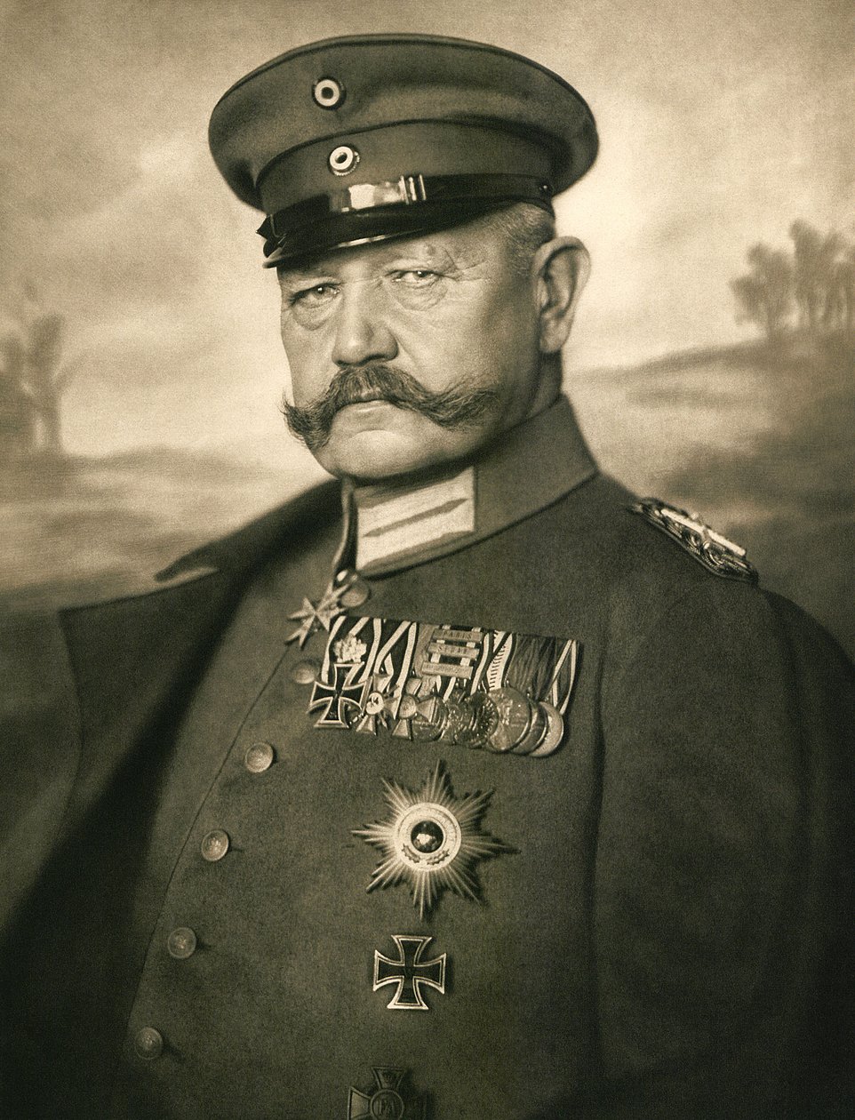 Porträt von Paul von Hindenburg von Nicola Perscheid