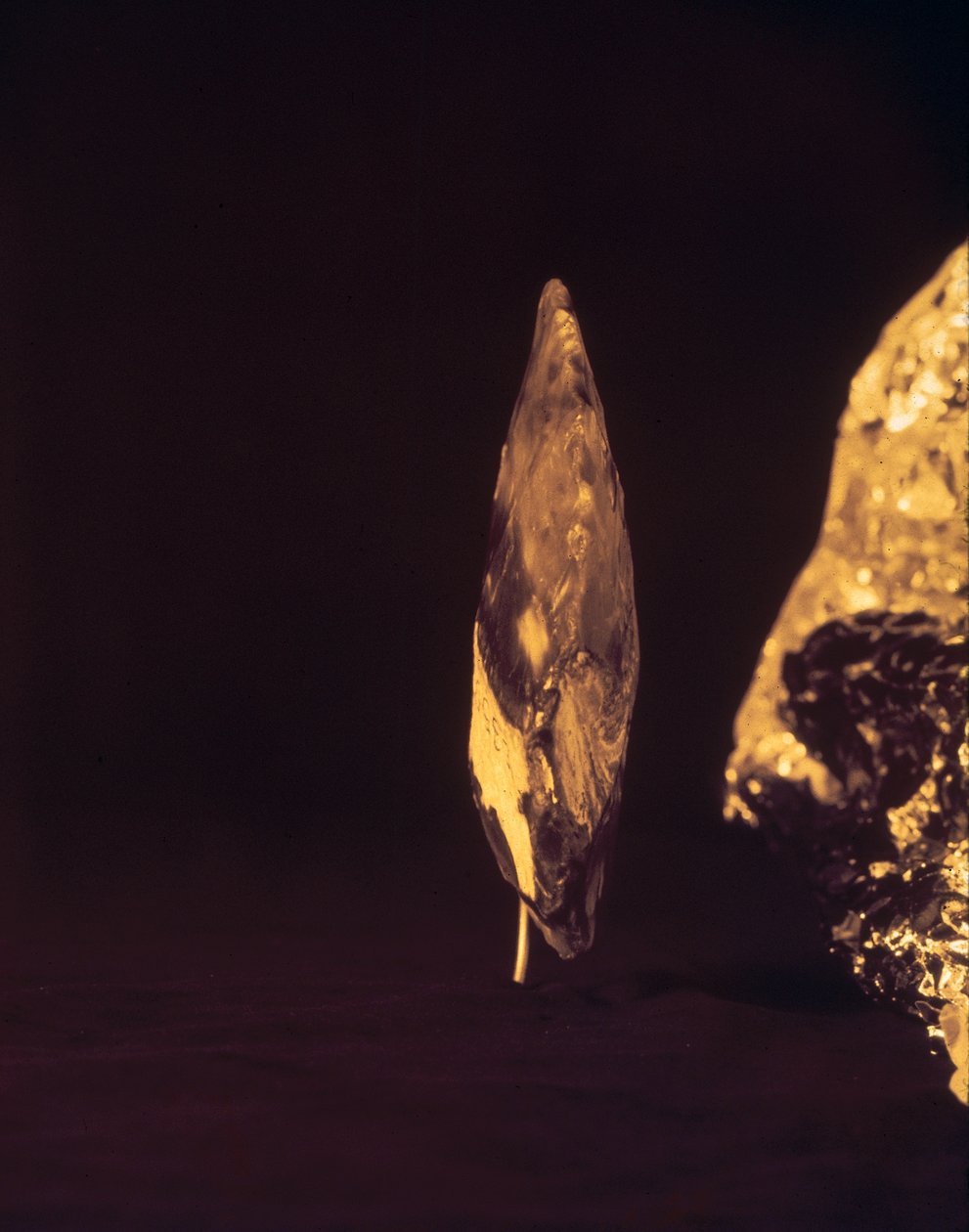 Geschlagene Axt oder Speerspitze (Feuerstein) von Paleolithic