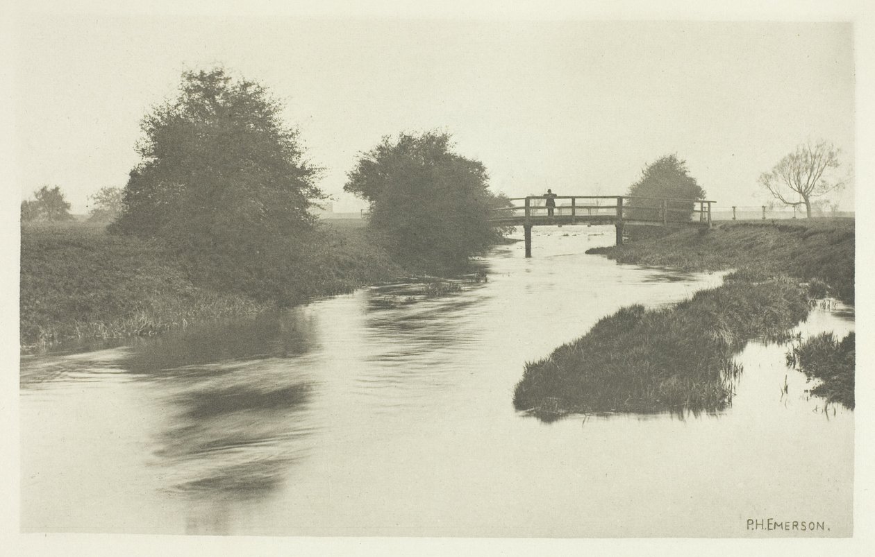 Fußgängerbrücke in der Nähe von Tottenham von Peter Henry Emerson